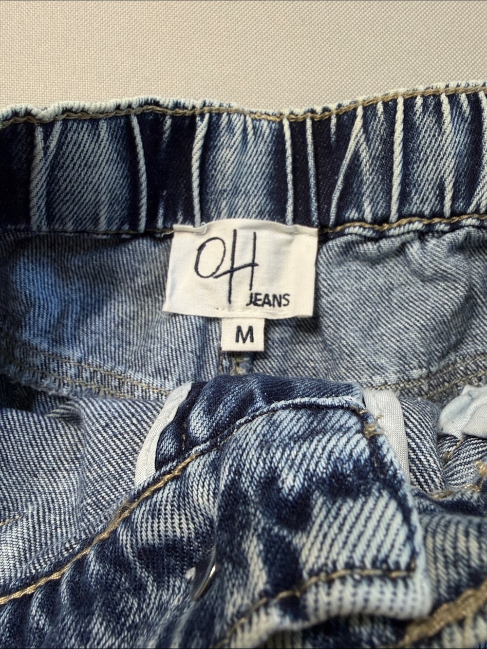 Oli & Hali NWT Washed Denim Frayed Wide Leg Jeans with Red Floral Embroidery - Picture 2 of 13